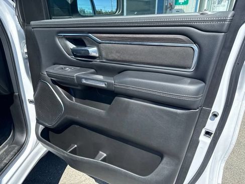 Used 2025 RAM 1500 Laramie w/ Sport Appearance Package AWD/4WD image 8