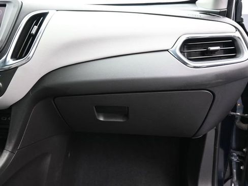 Used 2021 Chevrolet Equinox LS image 34