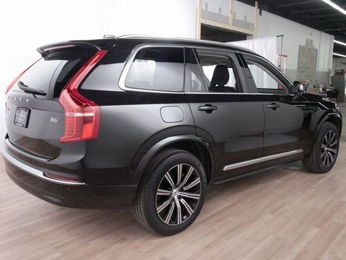 Certified 2025 Volvo XC90 B6 Plus w/ Protection Package Premier image 4