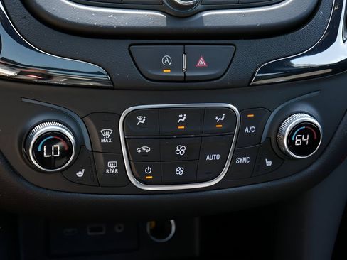 Used 2024 Chevrolet Equinox RS AWD/4WD image 23
