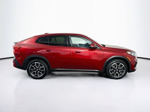 Used 2026 BMW X2 xDrive28i AWD/4WD image 10