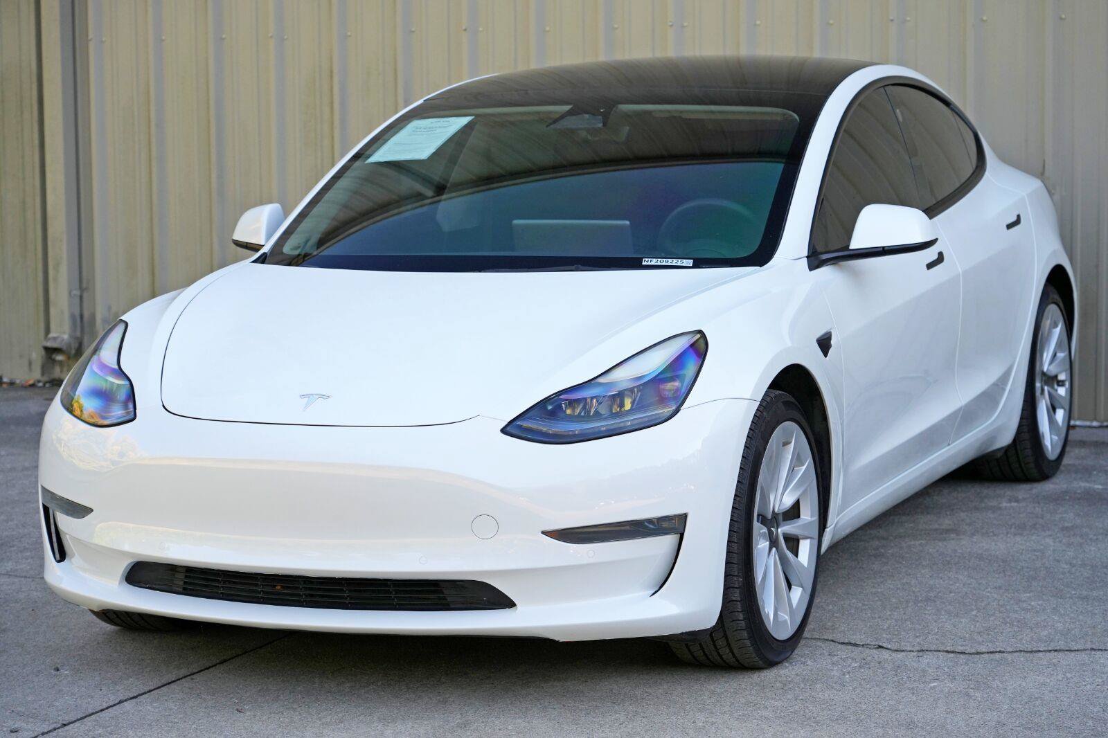 Used 2022 Tesla Model 3 Long Range AWD/4WD image 49