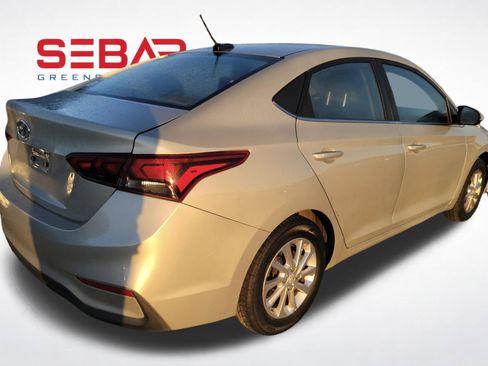 Used 2019 Hyundai Accent SEL FWD image 2