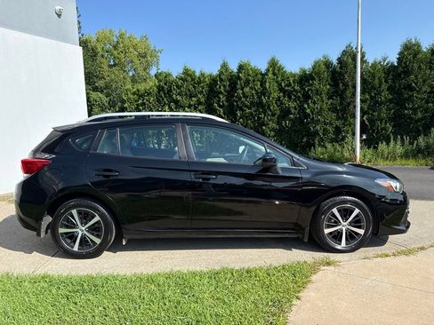 Used 2022 Subaru Impreza 2.0i Premium AWD/4WD image 2