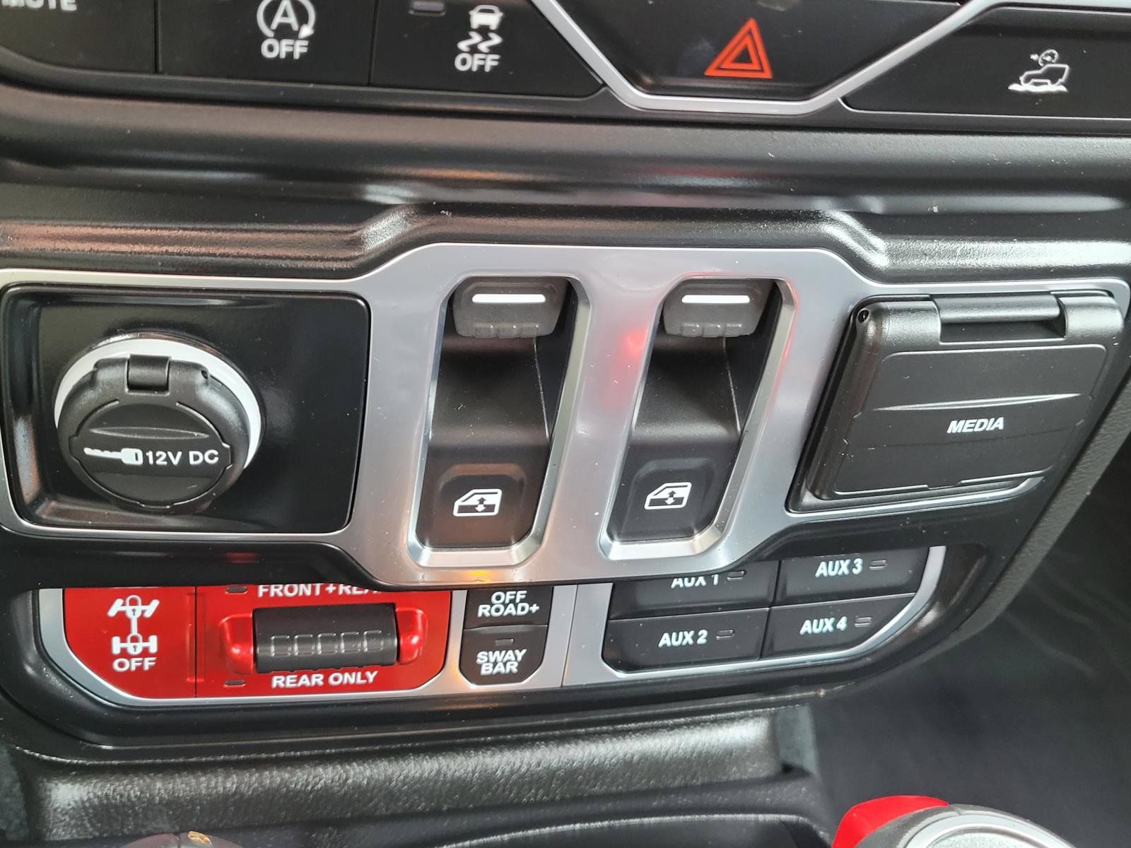 Used 2022 Jeep Wrangler Rubicon AWD/4WD image 24