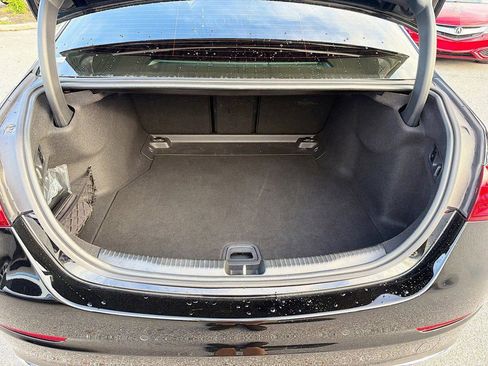 Used 2025 Mercedes-Benz C 300 Sedan image 12