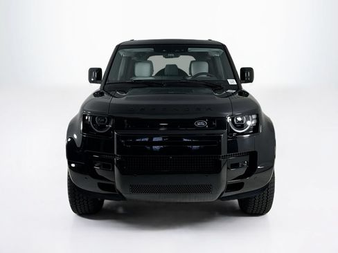 Used 2026 Land Rover Defender 110 X-Dynamic SE AWD/4WD image 8