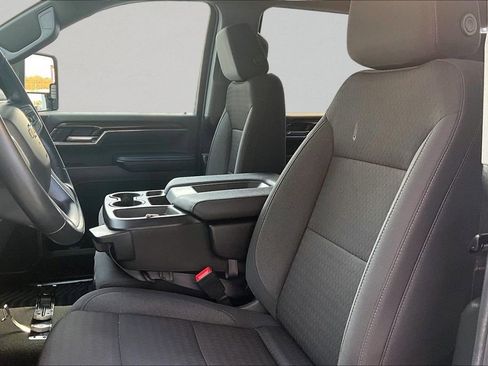 Used 2024 Chevrolet Silverado 3500 LT image 21