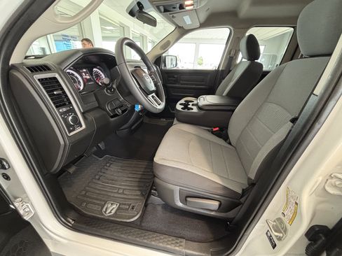 Used 2024 RAM 1500 Tradesman w/ Chrome Plus Package AWD/4WD image 2
