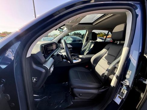 Used 2024 Mercedes-Benz GLE 450 4MATIC image 11
