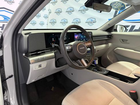 Used 2025 Hyundai Kona SEL image 14
