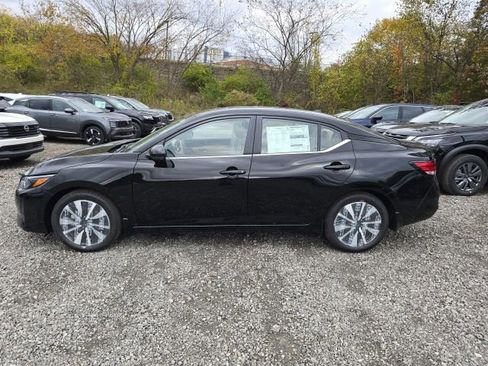 New 2025 Nissan Sentra SV w/ SV Premium Package image 2