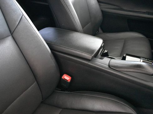 Used 2014 Lexus ES 300h w/ Premium Package w/Bamboo Trim FWD image 26