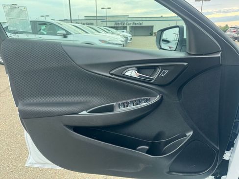 Used 2024 Chevrolet Malibu LT image 20