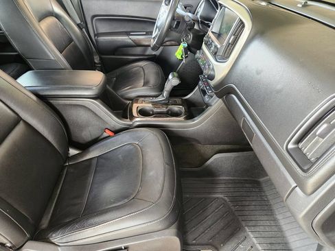 Used 2016 GMC Canyon SLT w/ Driver Alert Package RWD image 16