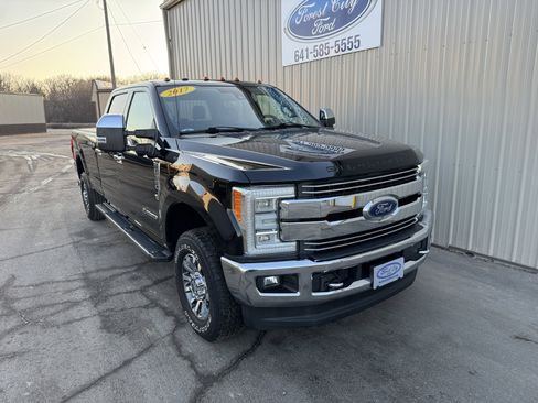Used 2017 Ford F350 Lariat w/ Lariat Ultimate Package image 5