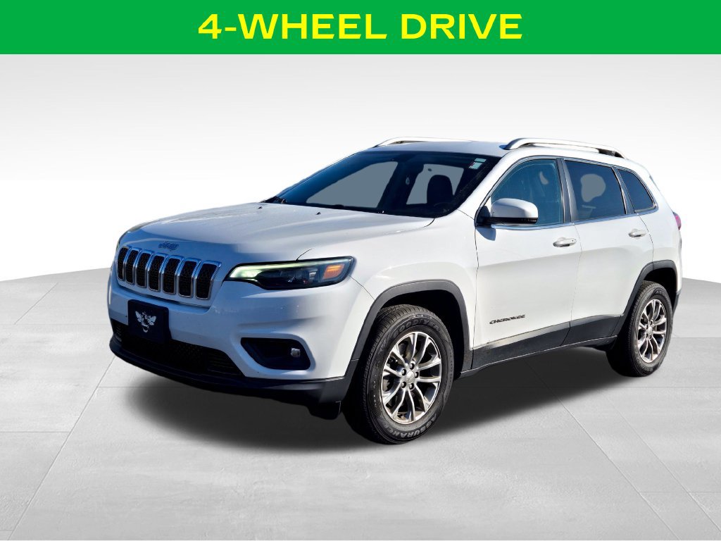 Used 2020 Jeep Cherokee Latitude Plus w/ Cold Weather Group AWD/4WD image 3