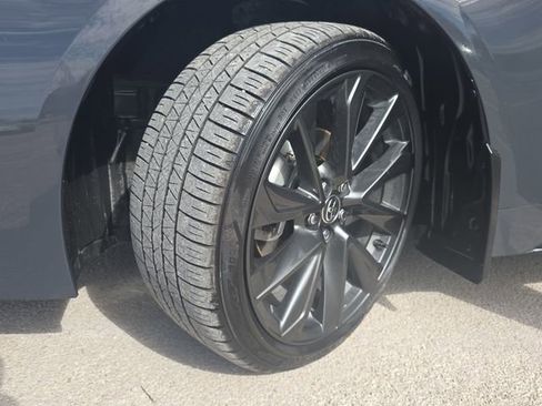 Certified 2025 Toyota Corolla SE image 31