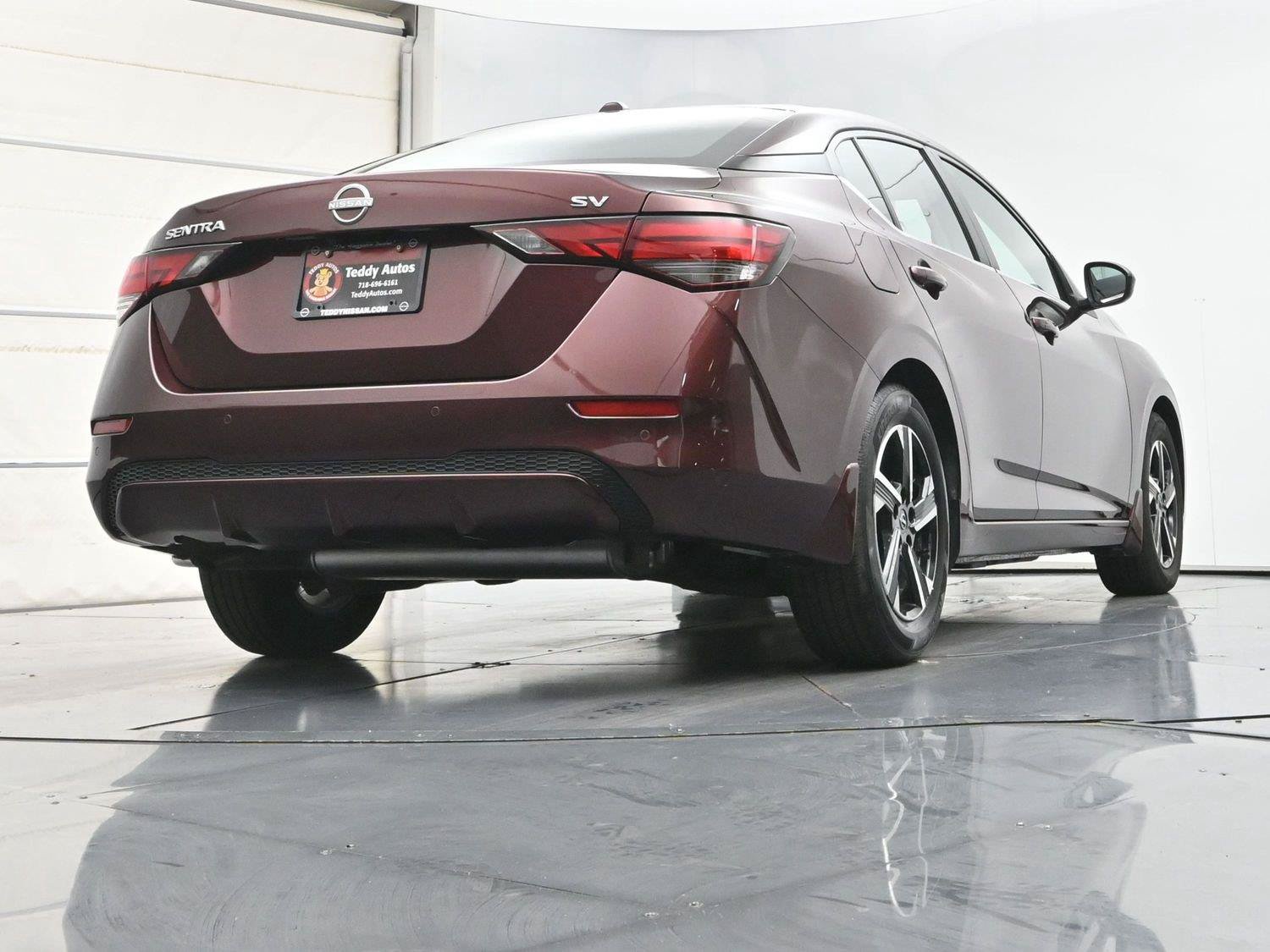 Used 2024 Nissan Sentra SV FWD image 30