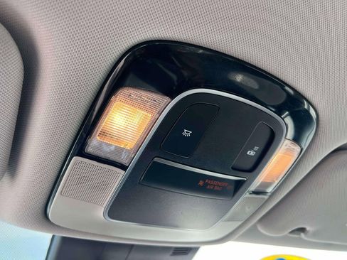 Used 2023 Hyundai Sonata SE w/ Preferred Accessory Package image 29