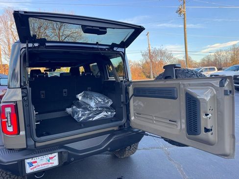 New 2025 Ford Bronco Badlands image 41