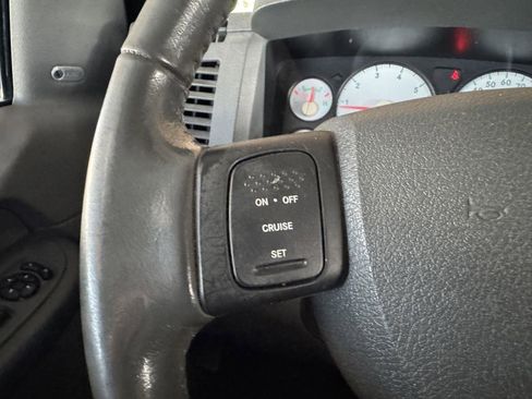 Used 2009 Dodge Ram 2500 Truck SLT w/ Popular Equipment Group RWD image 17