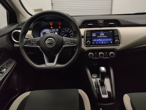 Used 2021 Nissan Versa SV image 22