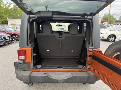 Used 2011 Jeep Wrangler Sport AWD/4WD image 19