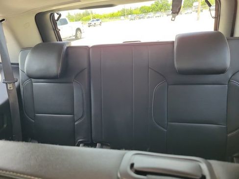 Used 2019 Chevrolet Tahoe LT RWD image 11