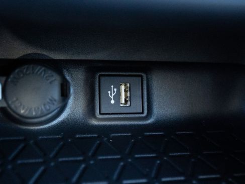 New 2025 Toyota RAV4 XLE w/ Convenience Package image 28