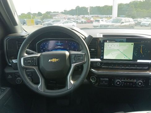 Used 2025 Chevrolet Silverado 1500 LT w/ Work Truck Package AWD/4WD image 26