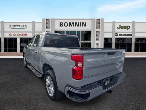 Used 2024 Chevrolet Silverado 1500 Custom image 4