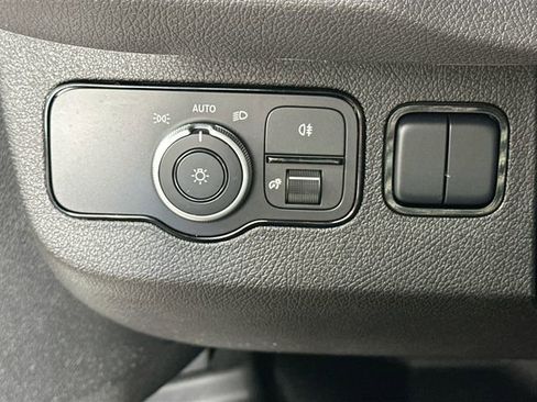 Used 2025 Mercedes-Benz Sprinter 2500 image 20