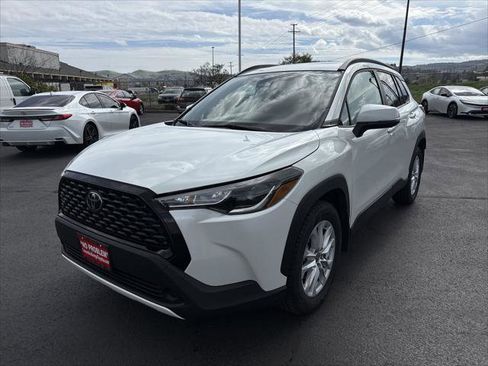 Certified 2023 Toyota Corolla Cross LE w/ Moonroof Package image 1