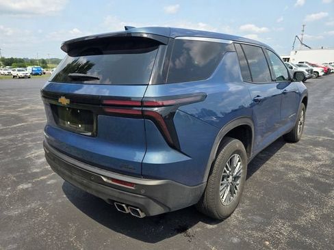Used 2024 Chevrolet Traverse LS w/ LPO, Floor Liner Package FWD image 3