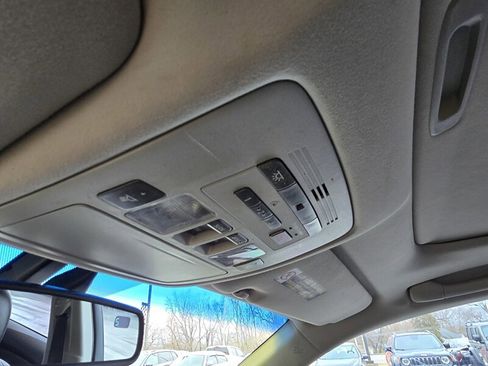 Used 2011 Lexus ES 350 image 24