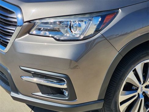 Certified 2022 Subaru Ascent Limited w/ Technology Package image 9