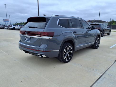 Certified 2025 Volkswagen Atlas SEL Premium R-Line AWD/4WD image 5