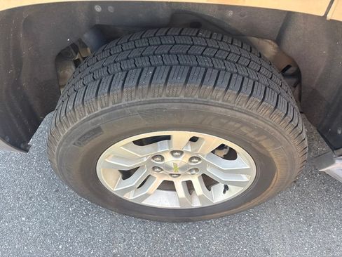 Used 2016 Chevrolet Tahoe LT RWD image 14