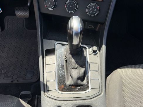 Used 2019 Volkswagen Jetta S image 27