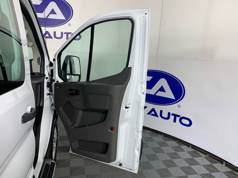 Used 2025 Ford Transit 250 Low Roof w/ Exterior Upgrade Package RWD image 33