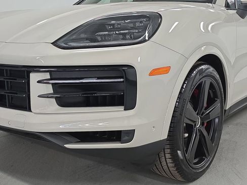 New 2026 Porsche Cayenne S AWD/4WD image 11