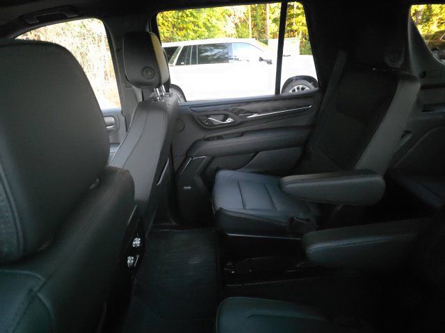Used 2024 GMC Yukon Denali AWD/4WD image 6
