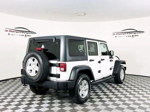 Used 2013 Jeep Wrangler Unlimited Sport AWD/4WD image 8