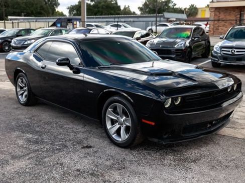 Used 2016 Dodge Challenger R/T w/ Sound Group RWD image 17
