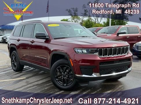 Used 2024 Jeep Grand Cherokee L Laredo w/ Trailer Tow Package AWD/4WD image 1