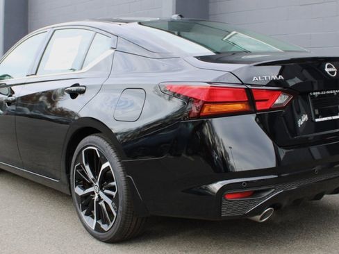 New 2025 Nissan Altima 2.5 SR image 3