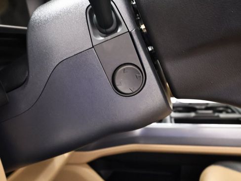 Certified 2024 Ford F350 Lariat w/ Lariat Ultimate Package image 27