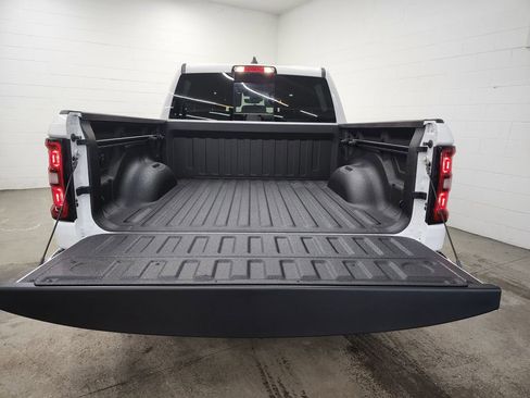 New 2026 RAM 1500 4x4 Crew Cab image 19