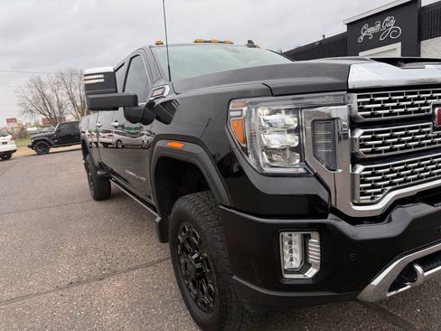 Used 2022 GMC Sierra 2500 Denali w/ Denali Black Diamond Edition AWD/4WD image 14